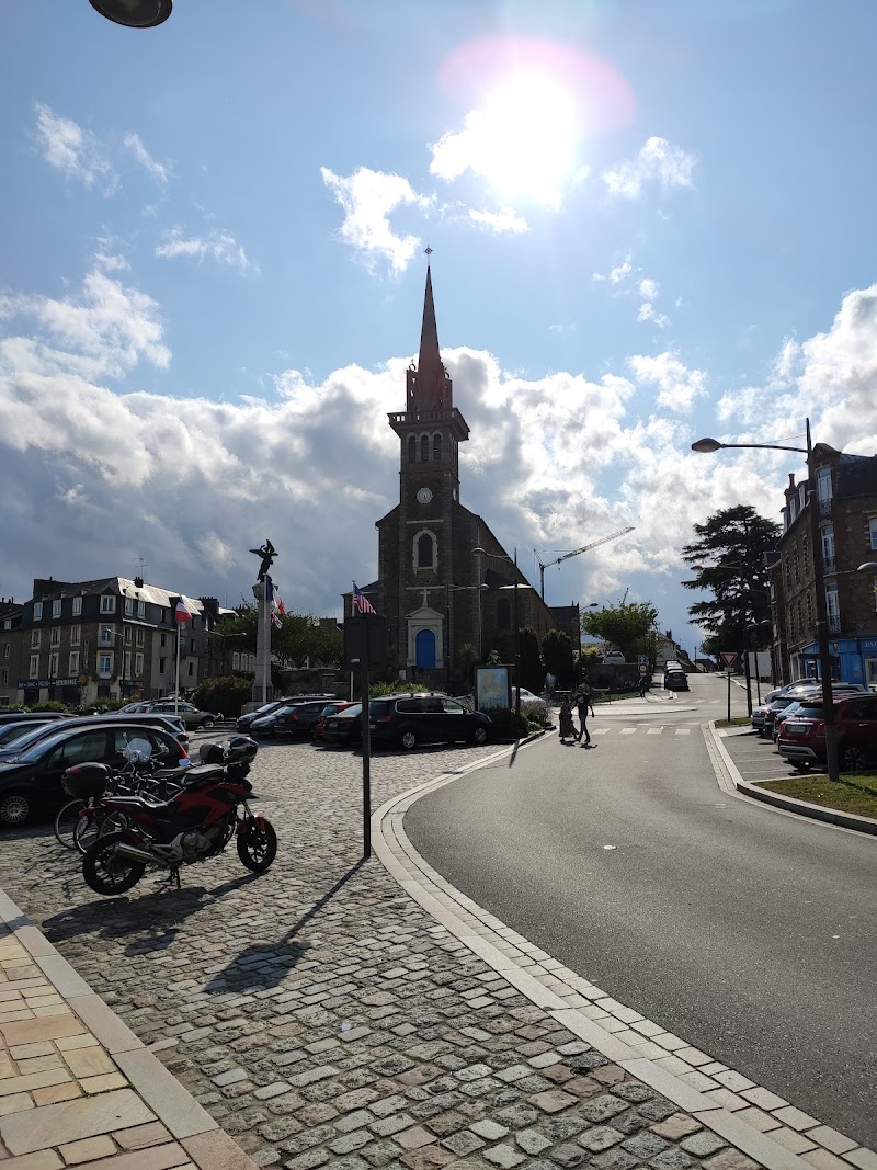 Hotel Le Beau Rivage in Dinard, France