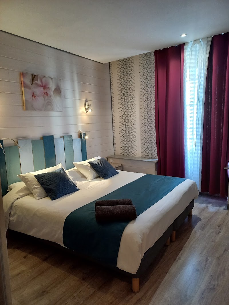 Hotel Le Centre in Les Herbiers, France