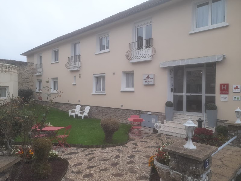 Hotel Le Chapeau Rouge in Alencon, France