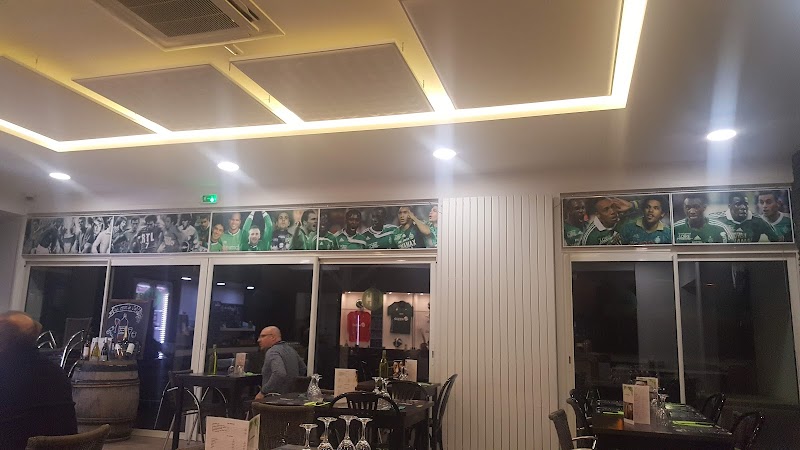 Hotel Le Chaudron Vert in Saint-Etienne, France