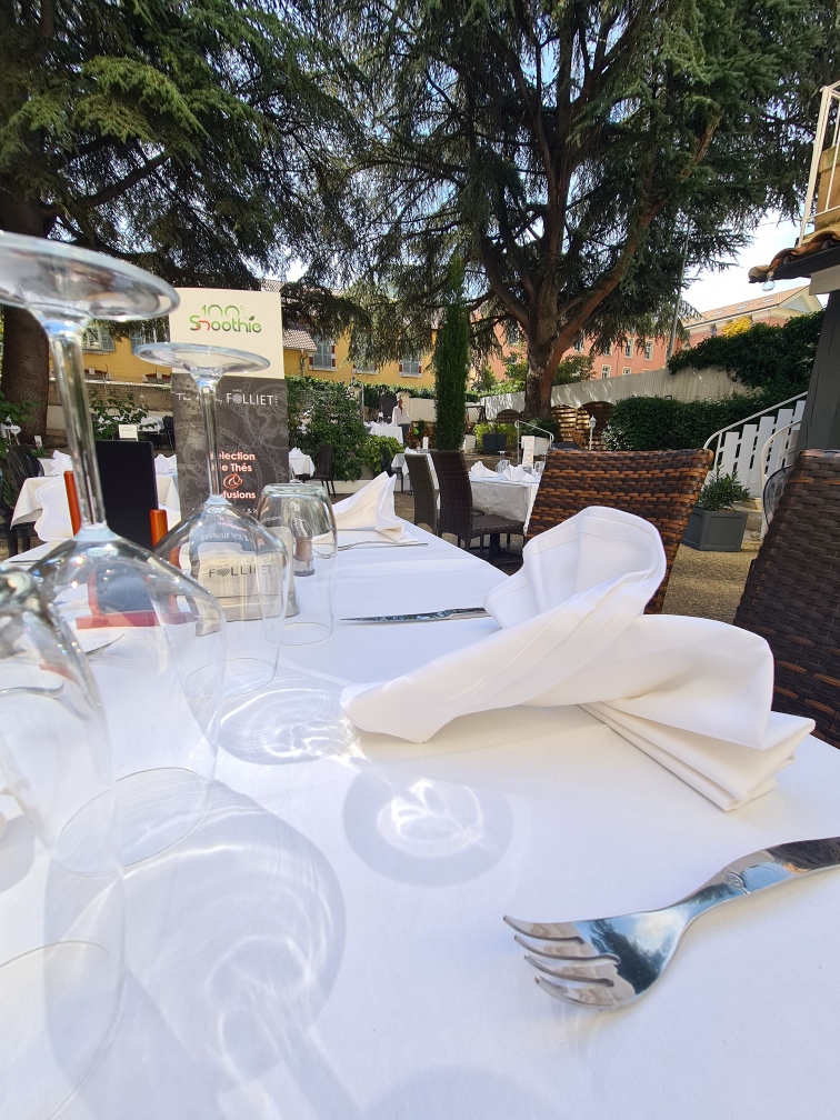 Hotel Le Coin Fleuri in Digne-les-Bains, France