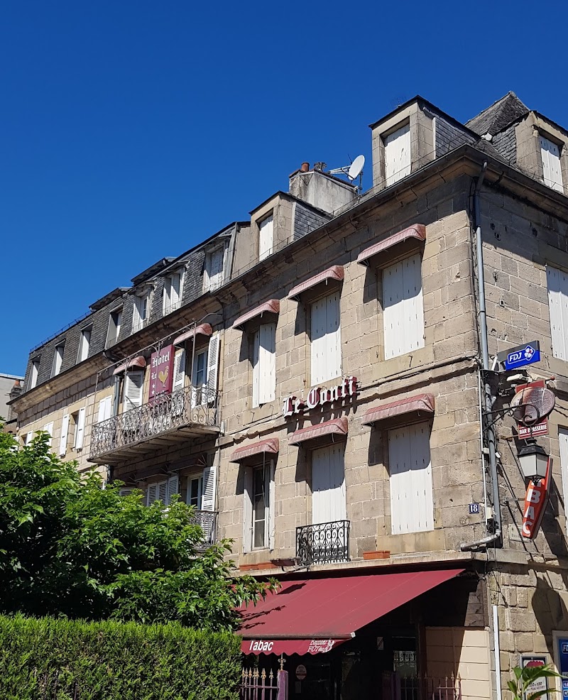 Hotel Le Coq D'Or in Brive-la-Gaillarde, France