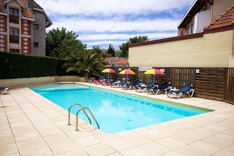 Hotel Le Dauphin in Arcachon, France