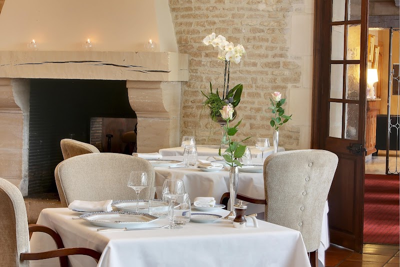 Hotel Le Dauphin in Caen, France