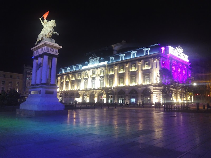Hotel Le Floride II in Clermont-Ferrand, France