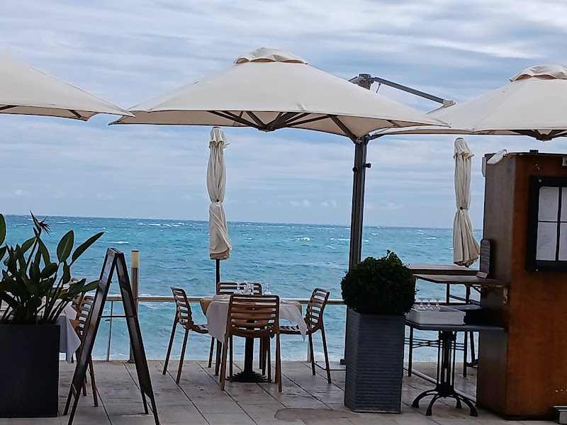 Hotel Le Grand Large in Menton, France