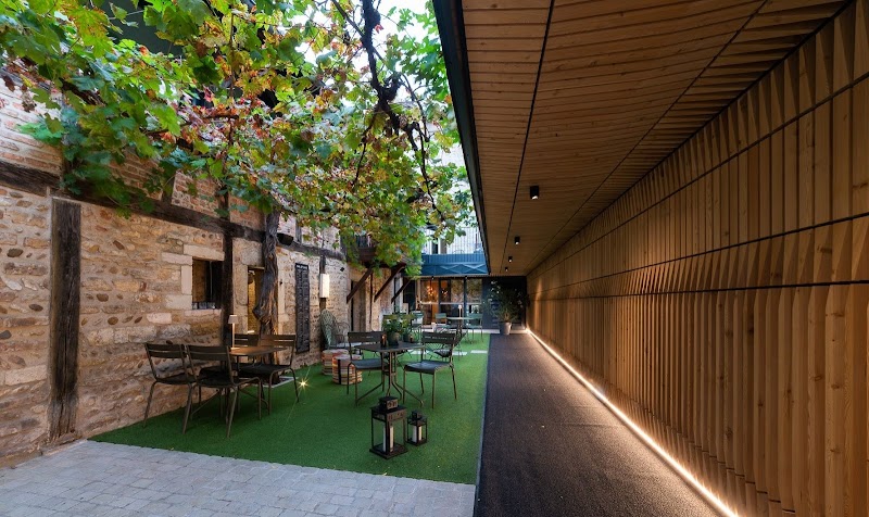 Hotel Le Griffon d'Or in Bourg-en-Bresse, France