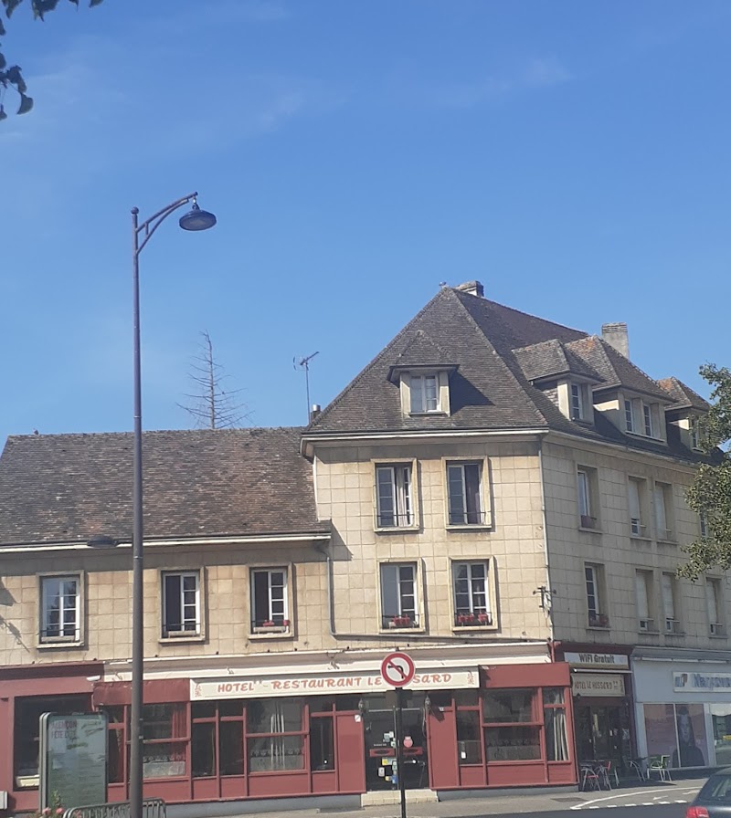 Hotel Le Hussard in Alencon, France