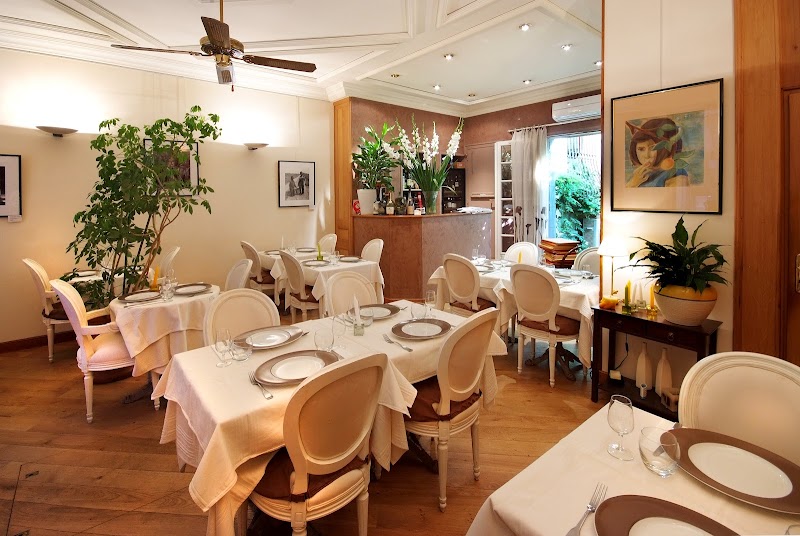 Hotel Le Jardin in Troyes, France