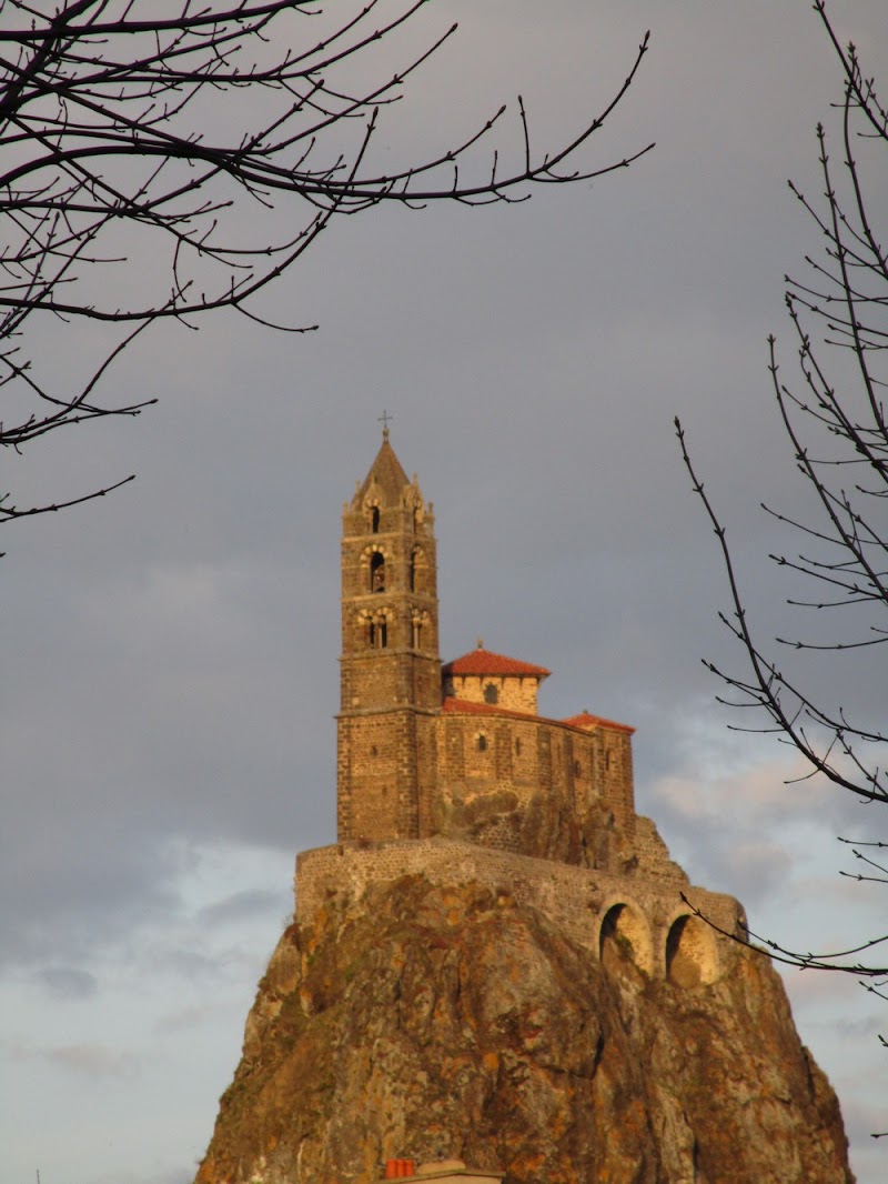 Hotel Le Lion d'Or in Le Puy-en-Velay, France