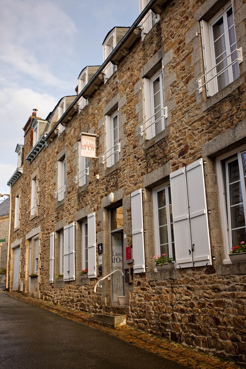 Hotel Le Lion d'Or in Lamballe, France