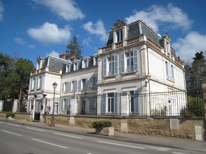 Hotel Le Parc Des Marechaux in Auxerre, France