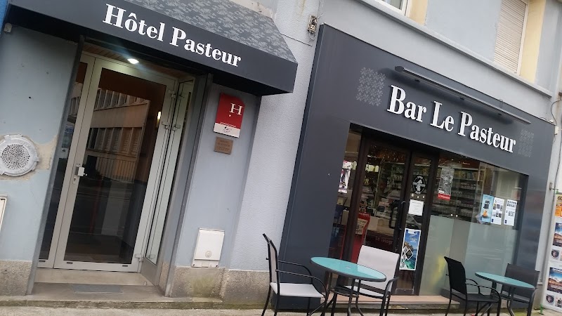 Hotel Le Pasteur in Brest, France
