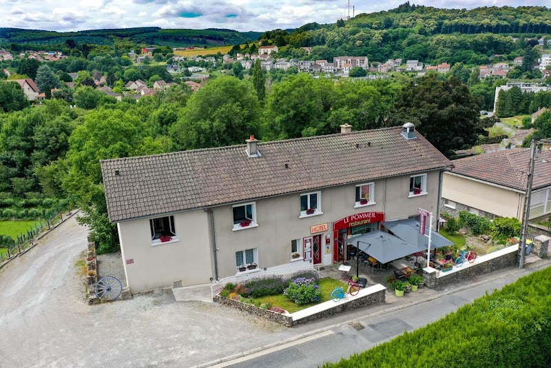 Hotel Le Pommeil in Gueret, France