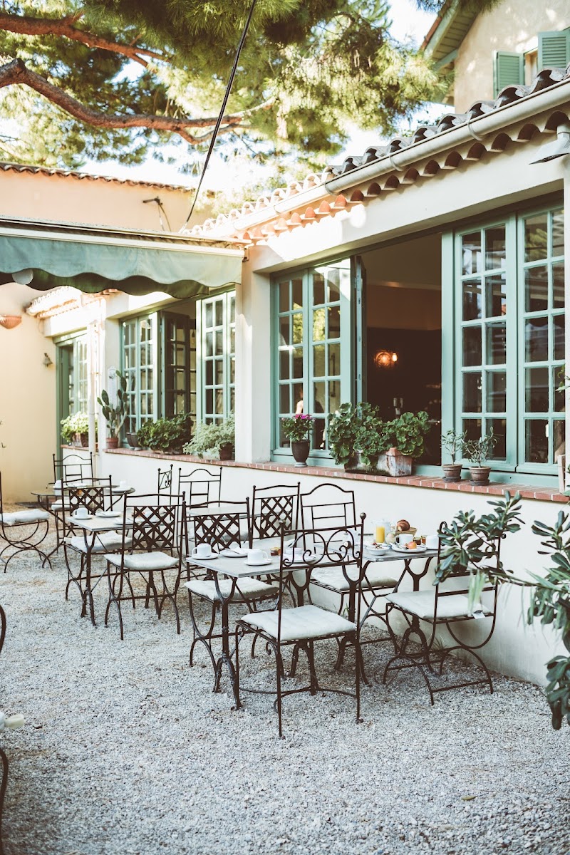 Hotel Le Ponteil in Juan-les-Pins, France