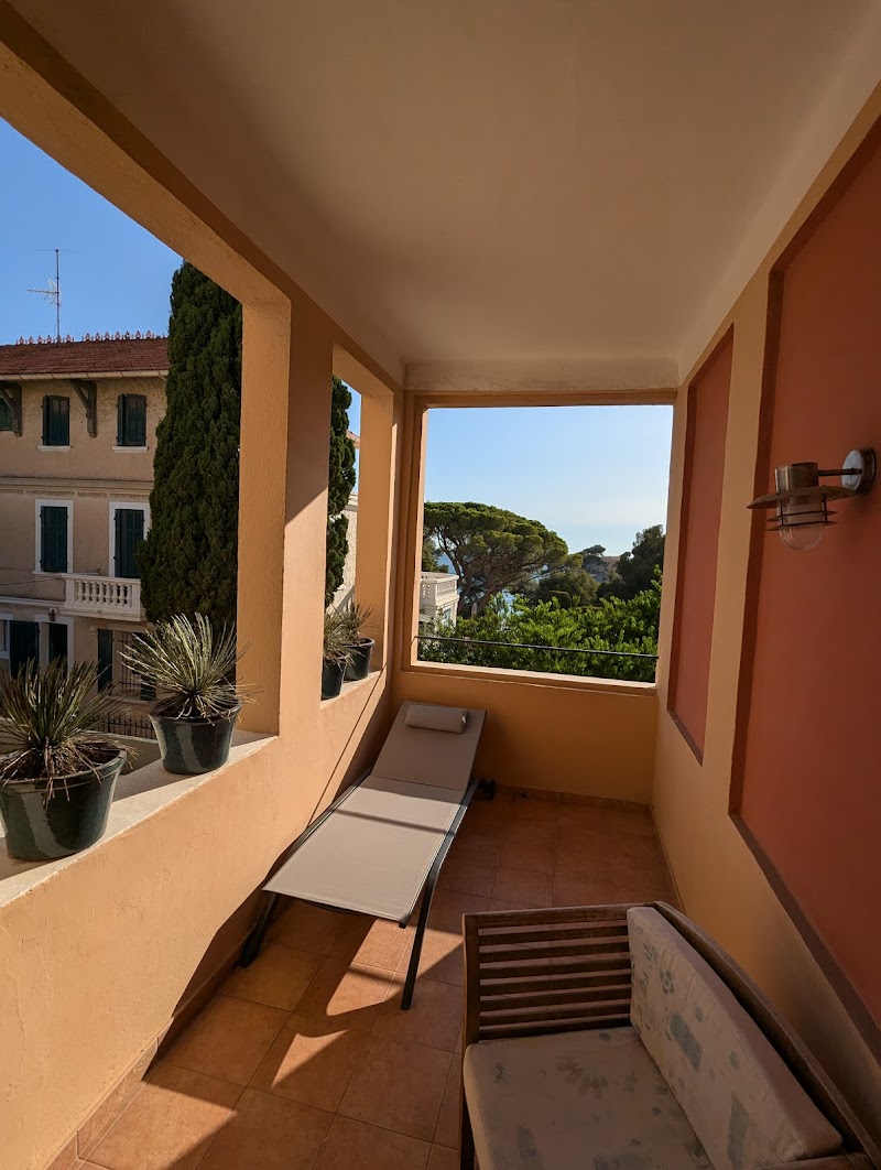 Hotel Le Provençal in Sanary-sur-Mer, France