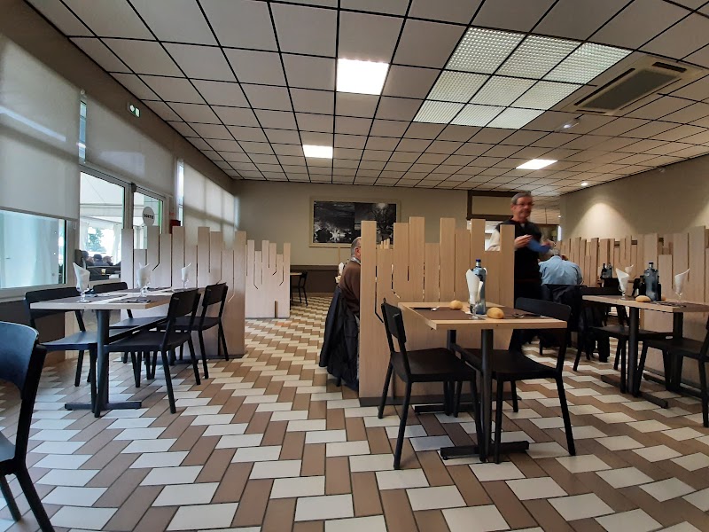 Hotel Le Relais in Cholet, France