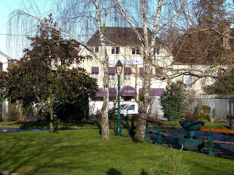Hotel Le Relais de Courlande in Fontainebleau, France