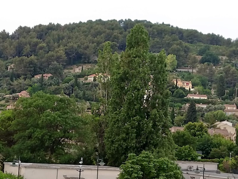 Hôtel Le Relais de la Calèche in Le Beausset, France