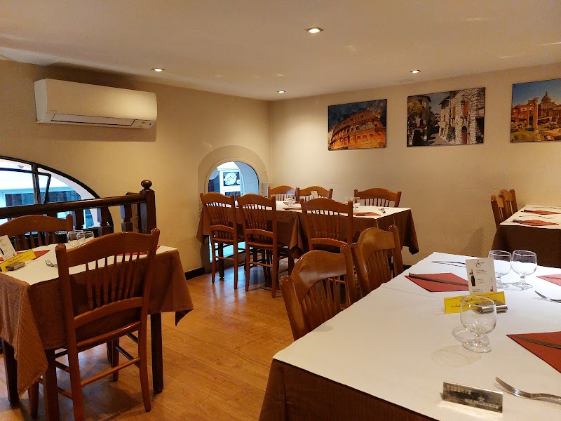 Hotel Le Sardaigne in Epernay, France
