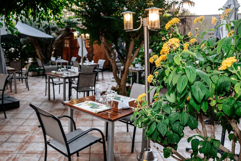 Hotel Le Tivoli in Tarbes, France