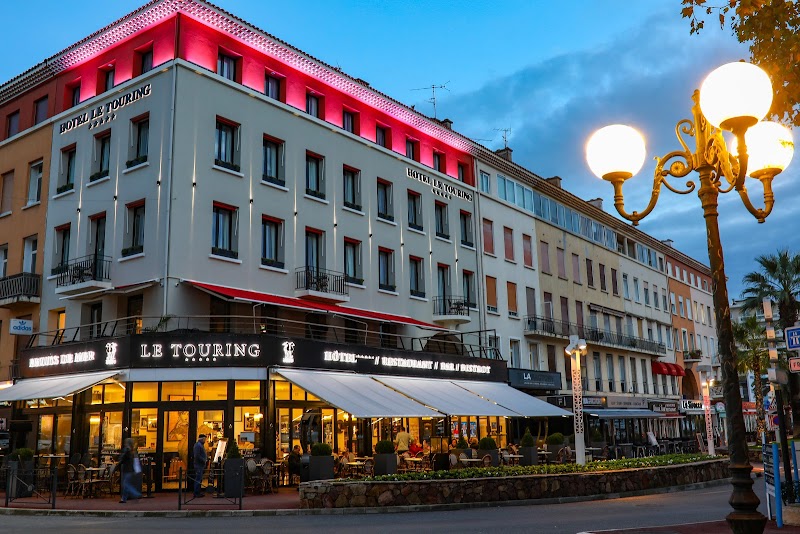 Hotel Le Touring in Saint-Raphael, France