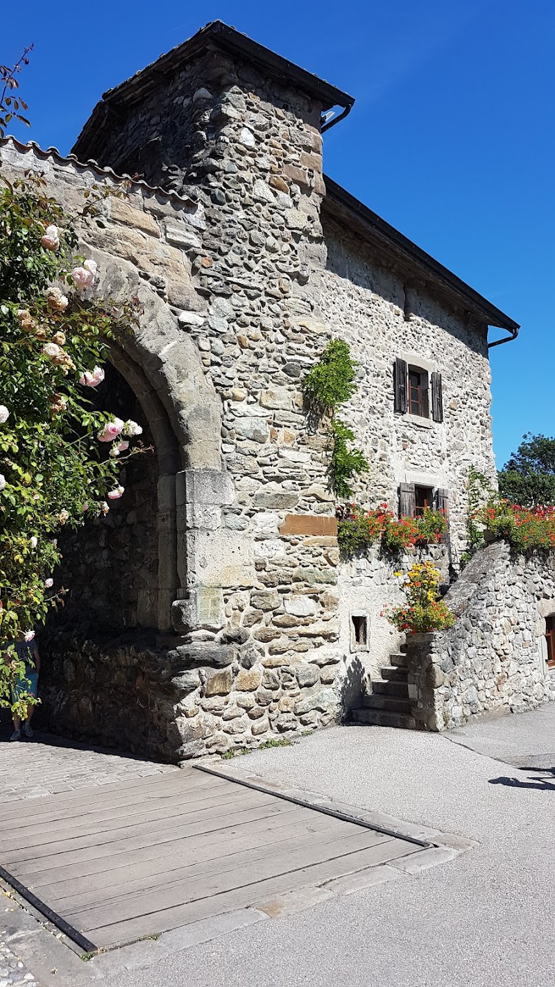 Hotel Le Vieux Logis in Evian-les-Bains, France