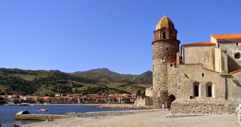 Hotel Les Amandiers in Argeles-sur-Mer, France