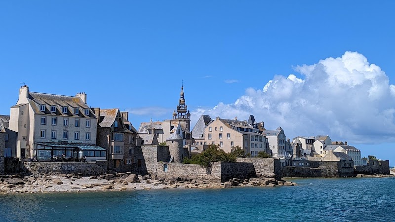 Hotel Les Chardons Bleus in Lannion, France