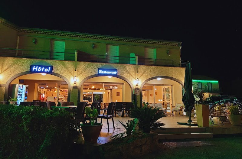 Hotel Les Chataigniers in Privas, France