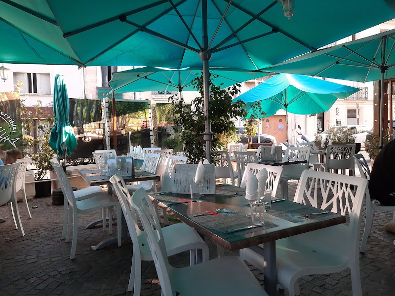 Hotel Les Enfants Terribles in Beziers, France