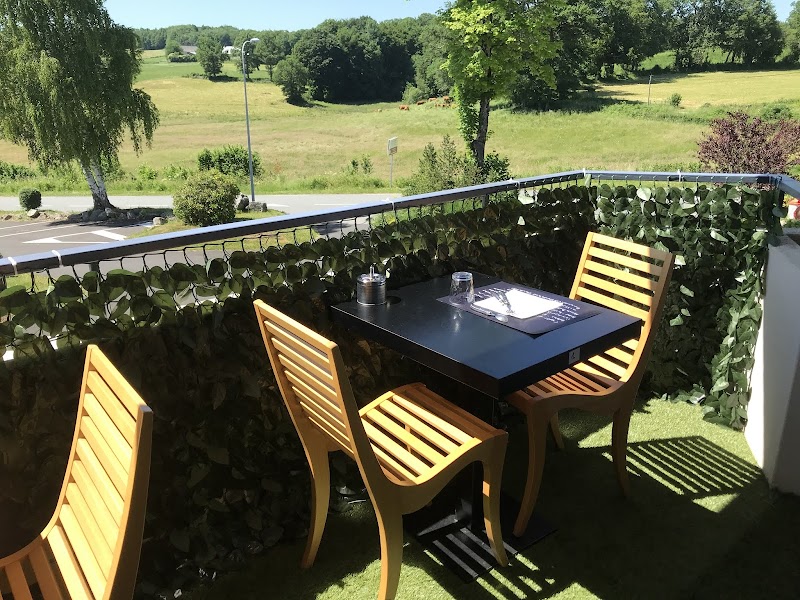 Hotel Les Gravades in Ussel, France