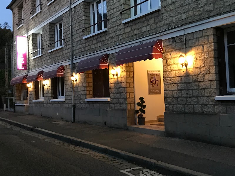 Hotel Les Iris in Les Mureaux, France