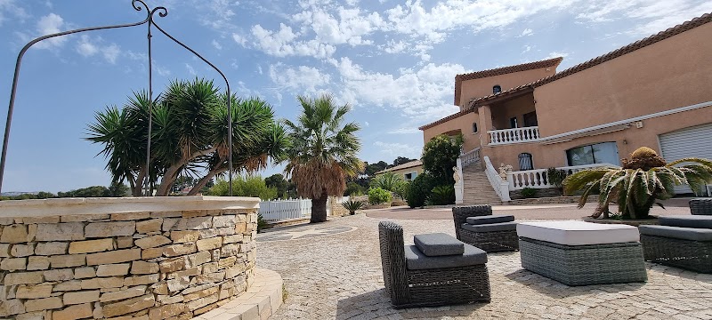 Hotel Les Jardins d'Anglise in La Seyne-sur-Mer, France