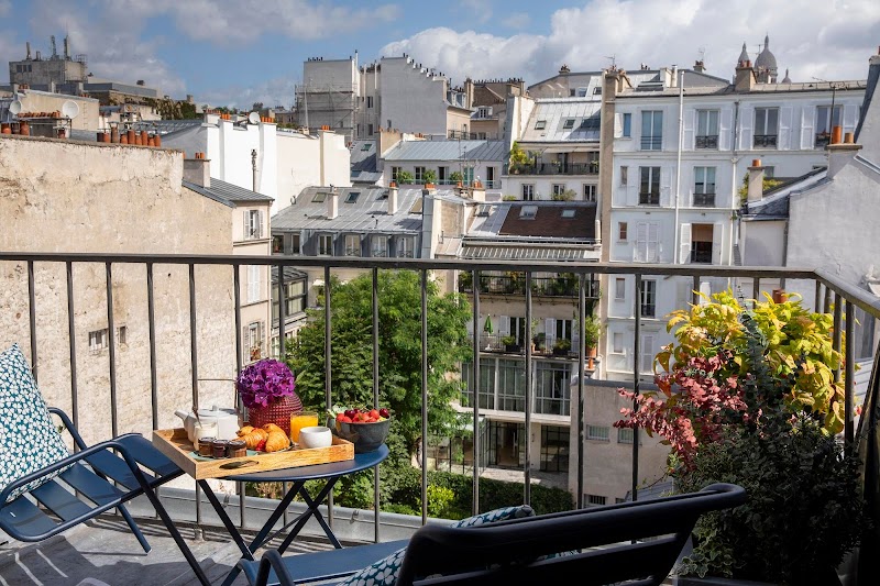 Hotel Les Matins de Paris in Fontainebleau, France