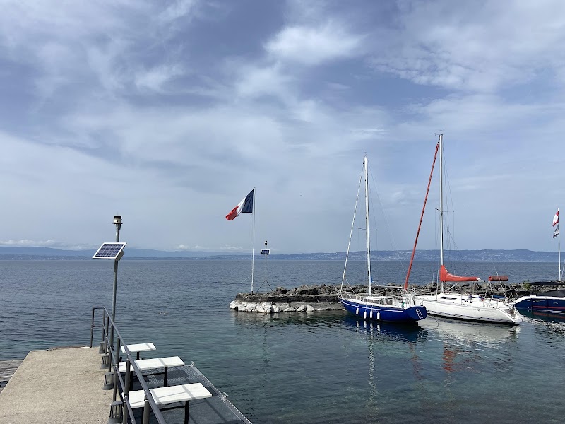 Hotel Les Princes in Evian-les-Bains, France