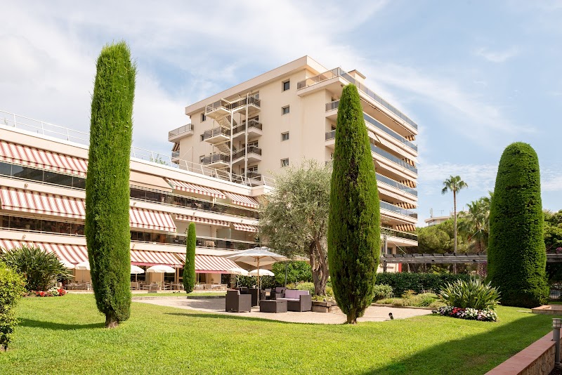 Hotel Les Strelitzias in Antibes, France
