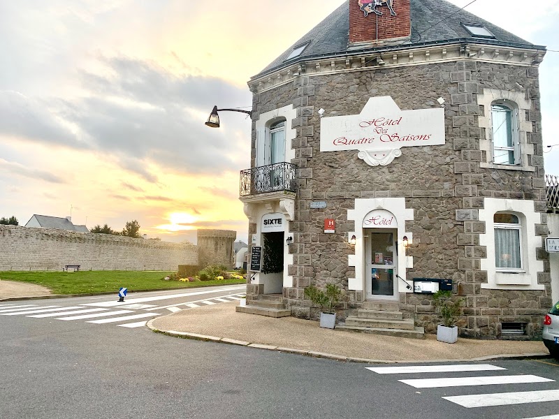 Hotel Les Voyageurs in Guerande, France