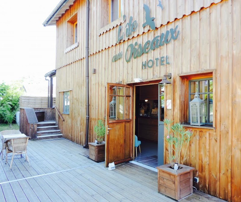 Hotel L'ile aux Oiseaux in Andernos-les-Bains, France