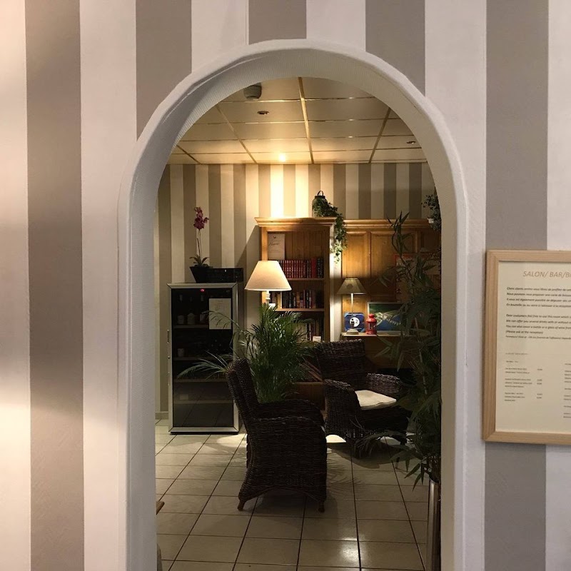 Hotel Louise de Savoie in Blois, France