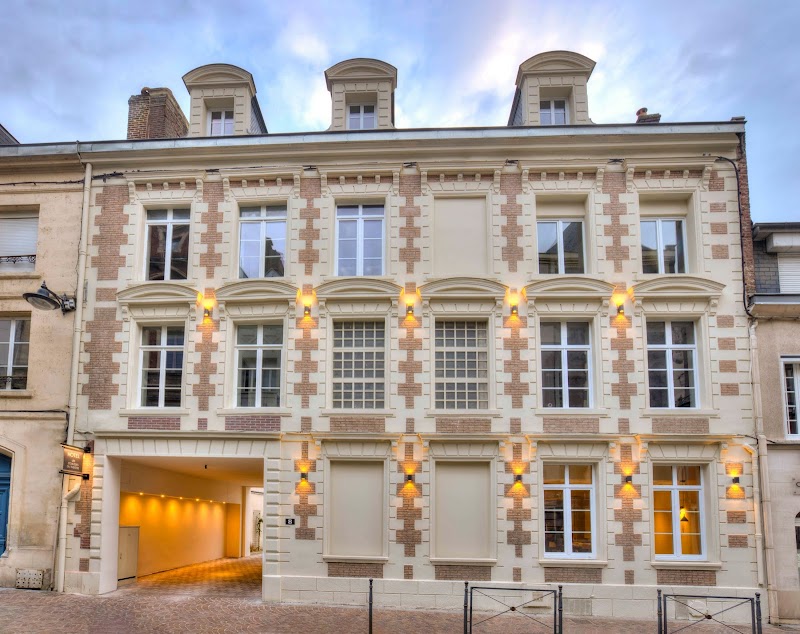 Hotel Memorial in Saint-Quentin, France