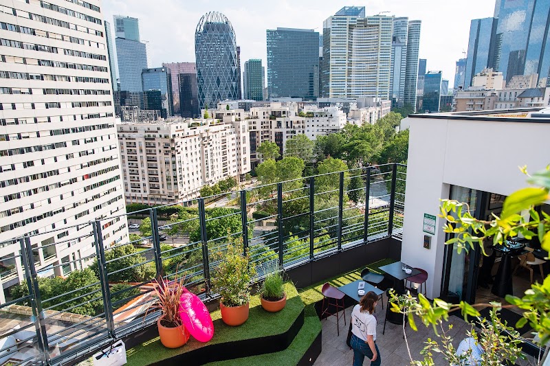 Hotel Mercure Paris La Défense in Courbevoic, France