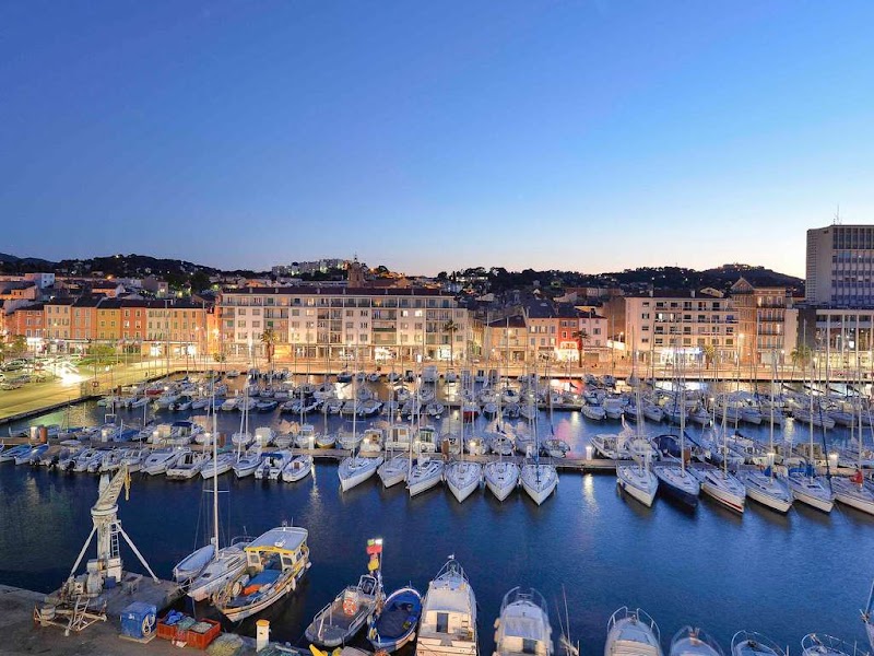 Hotel Mercure Toulon La Seyne-Sur-Mer in La Seyne-sur-Mer, France
