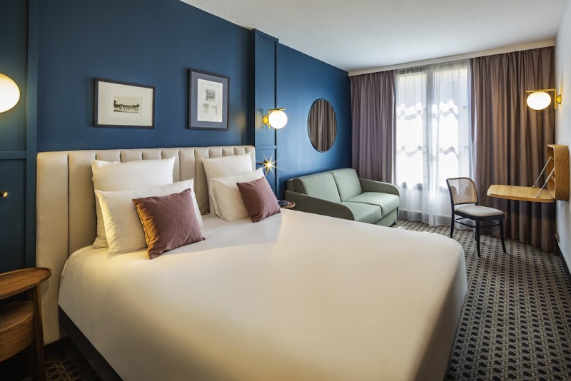 Hotel Mercure Versailles Château in Versailles, France