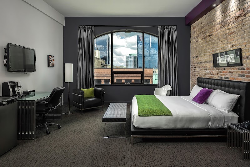 Hotel Metro in London, Canada