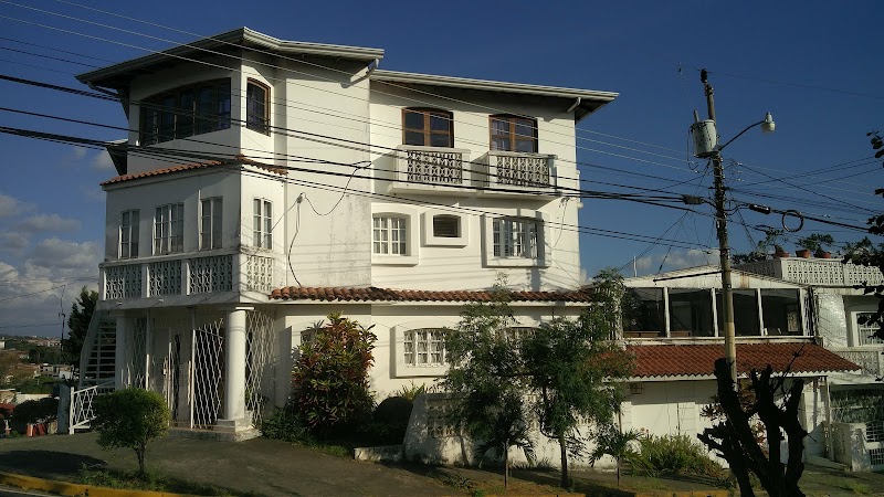Hotel Mi Tierra in Alajuela, Costa Rica
