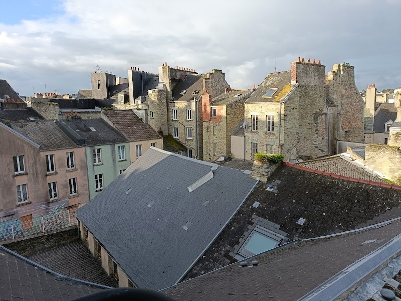 Hotel Moderna in Cherbourg, France