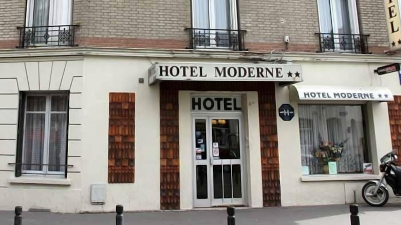 Hotel Moderne in Saint-Denis, France
