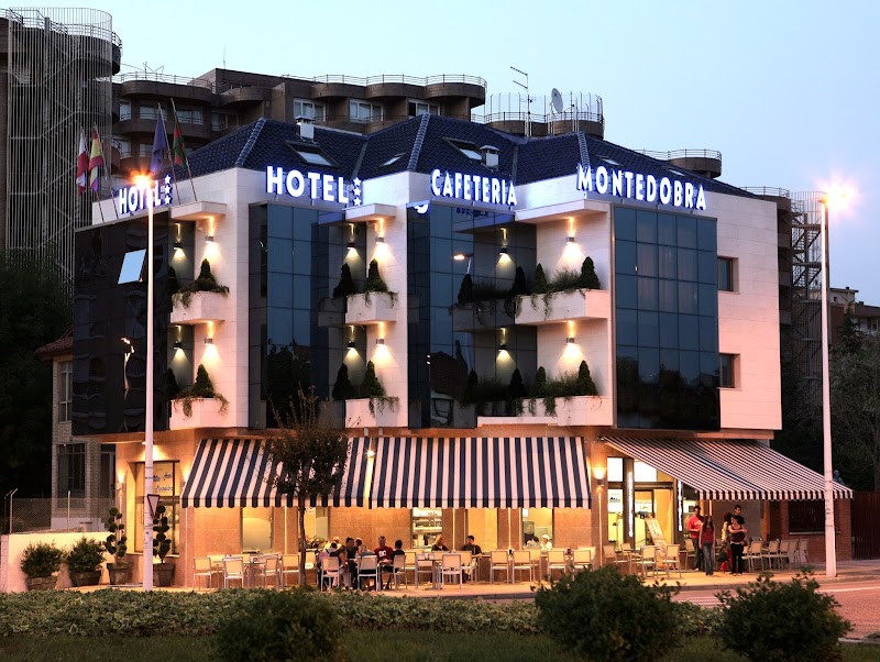 Hotel Montedobra in Torrelavega, Spain
