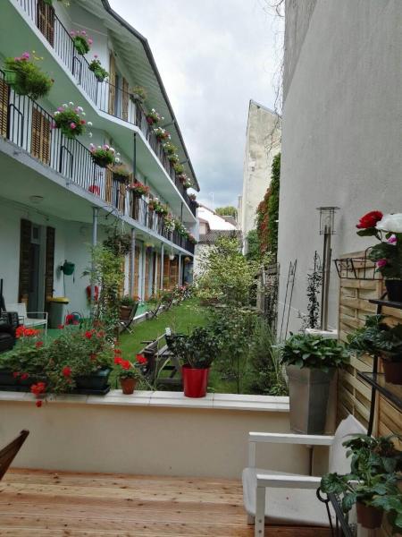 Hotel Nice-Flore in Vichy, France